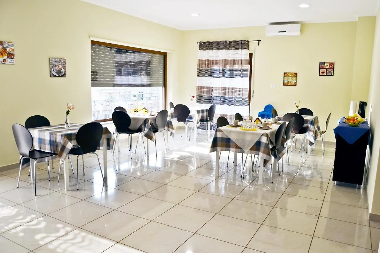 B&B Civico 115 Gaggi 3*,  Italia