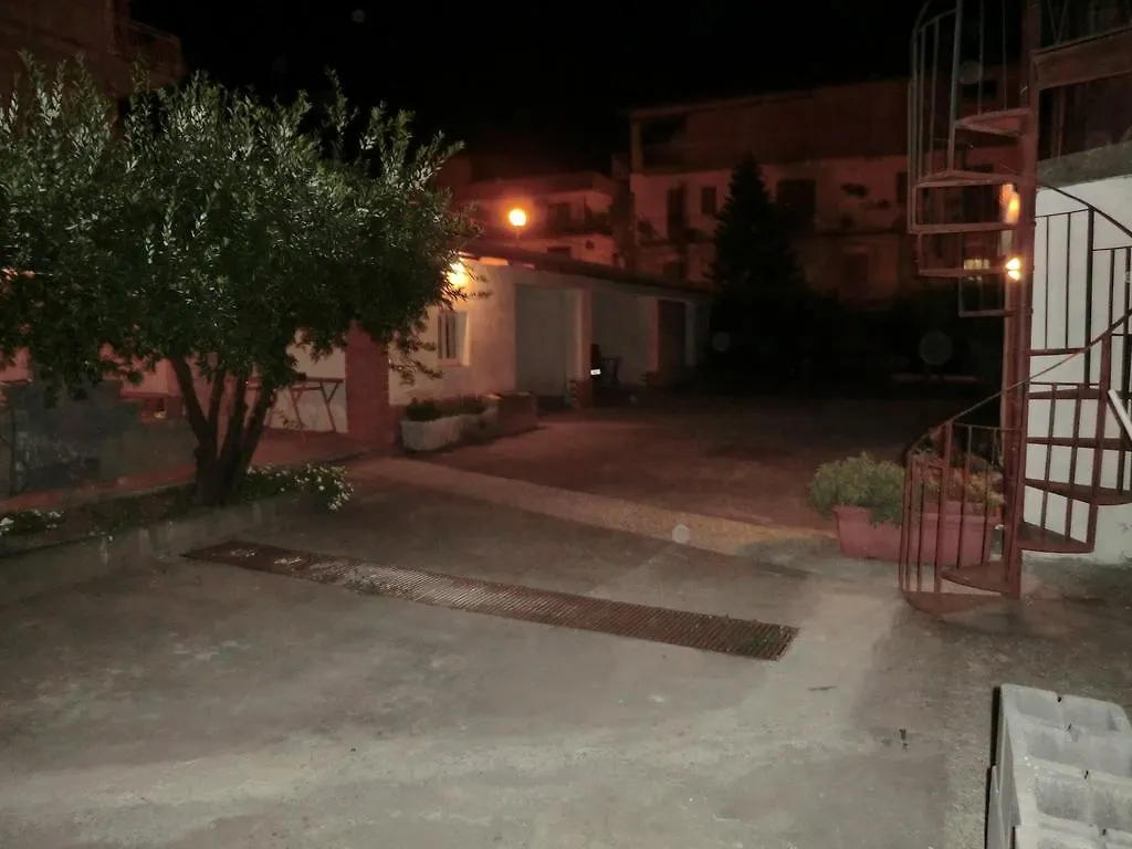 *** Bed & Breakfast B&B Civico 115 Gaggi Italia